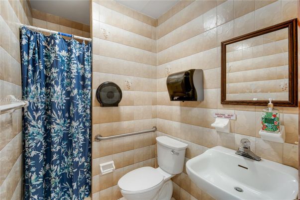 Bathroom, Interior