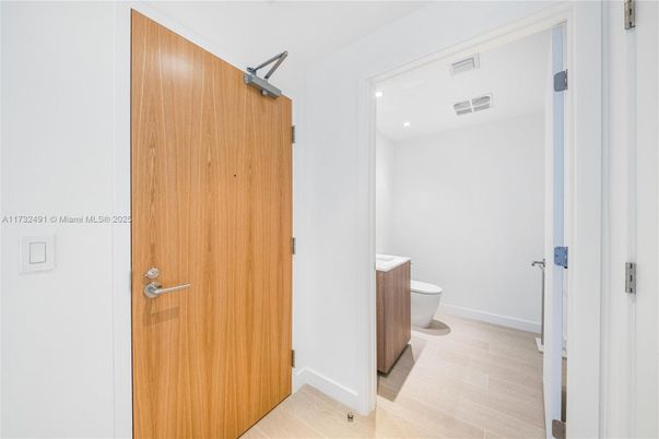 Bathroom, Interior, Recessed Lighting, Wood Texture Flooring