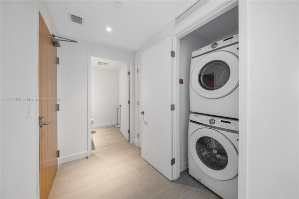 Interior, Recessed Lighting, Utility Closets, Washer, Wood Texture Flooring