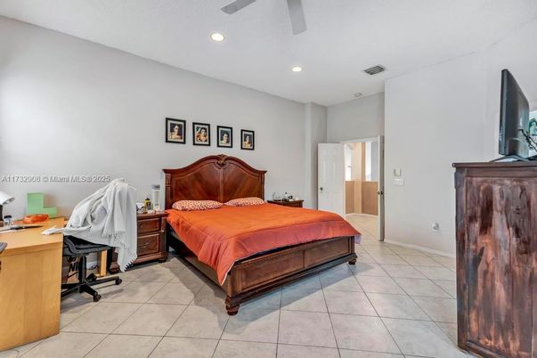 Bedroom, Home Office, Interior, Recessed Lighting