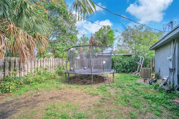 Backyard, Exterior, Playground