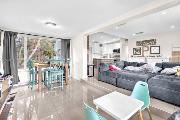Dining room, Interior, Kitchen, Living room, Recessed Lighting, Stainless Steel Appliances