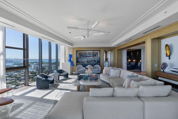 Fireplace, Interior, Living room, Recessed Lighting