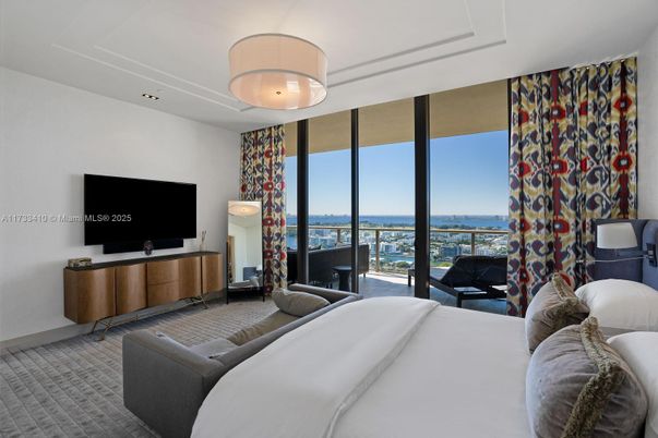 Bedroom, Interior, Recessed Lighting, Water