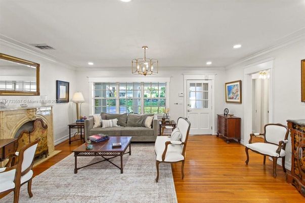 Chandelier, Interior, Living room, Recessed Lighting, Wood Texture Flooring