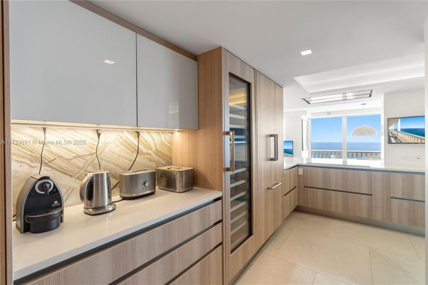 Interior, Recessed Lighting, Water