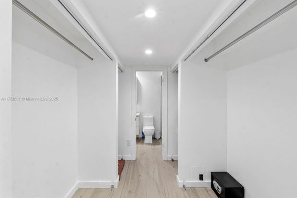 Bathroom, Interior, Recessed Lighting, Wood Texture Flooring