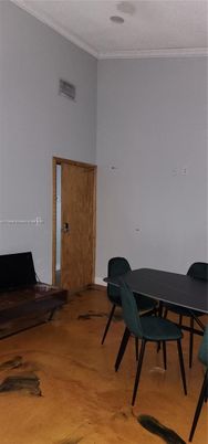 Dining room, Interior