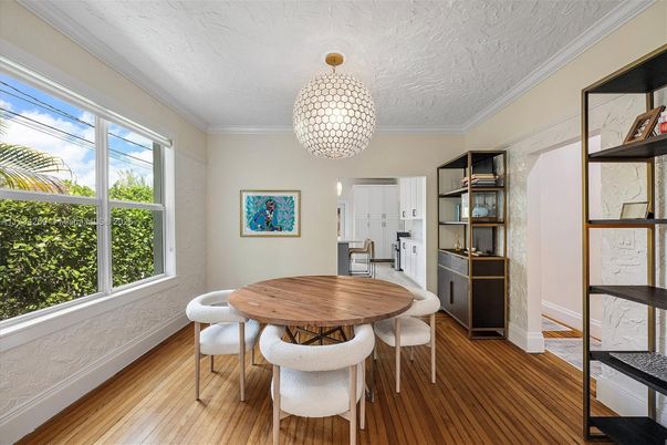 Chandelier, Dining room, Interior, Pendant Lights, Wood Texture Flooring