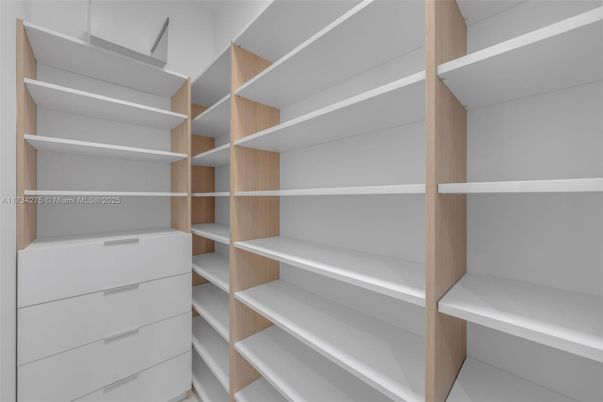 Interior, Walk-in Closets