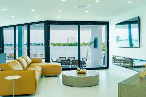 Interior, Living room, Recessed Lighting, Water