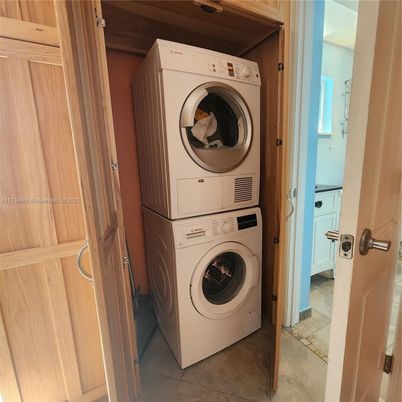 Interior, Utility Closets, Washer