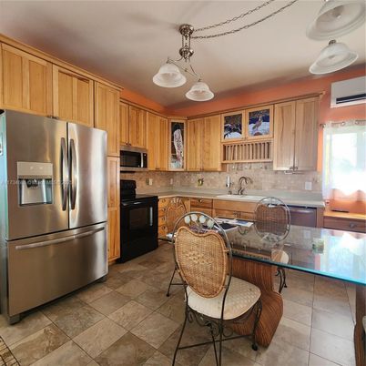 Dining room, Interior, Kitchen, Stainless Steel Appliances