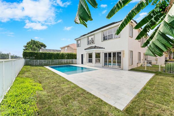 Backyard, Exterior, Pool