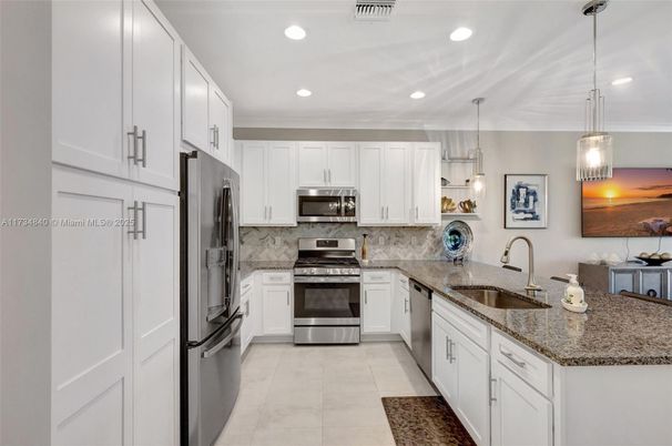 Interior, Kitchen, Pendant Lights, Recessed Lighting, Stainless Steel Appliances