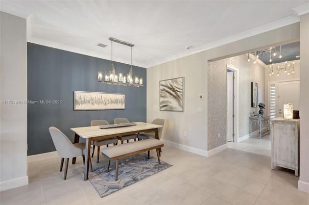 Chandelier, Dining room, Interior, Pendant Lights