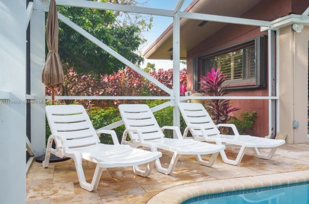 Interior, Pool, Sun Room