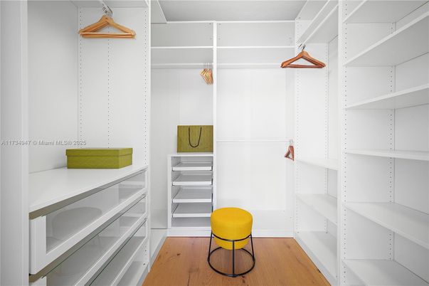 Interior, Pendant Lights, Walk-in Closets, Wood Texture Flooring