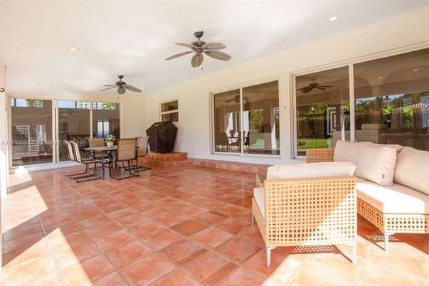 Exterior, Recessed Lighting