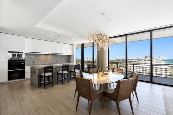 Chandelier, Dining room, Interior, Kitchen, Pendant Lights, Recessed Lighting, Water, Wood Texture Flooring