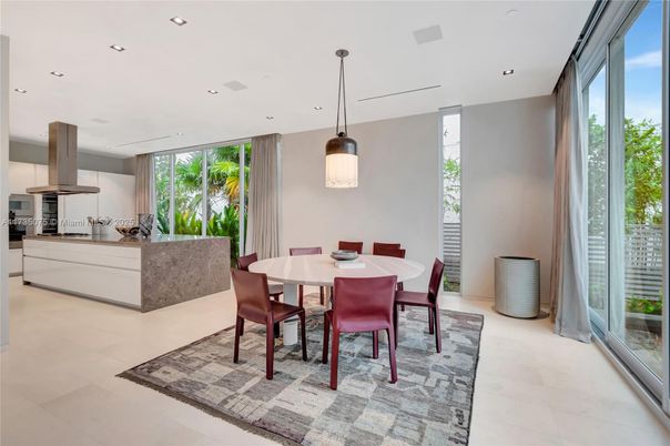Dining room, Interior, Kitchen, Pendant Lights, Recessed Lighting