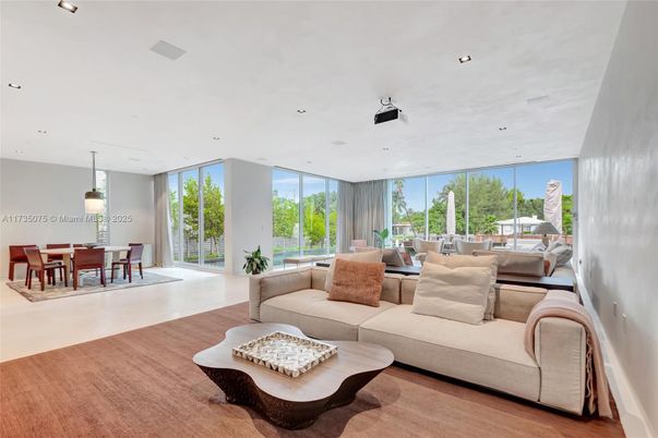 Dining room, Interior, Living room, Pendant Lights, Recessed Lighting, Wood Texture Flooring