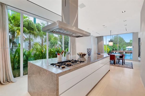 Dining room, Interior, Kitchen, Pendant Lights, Recessed Lighting
