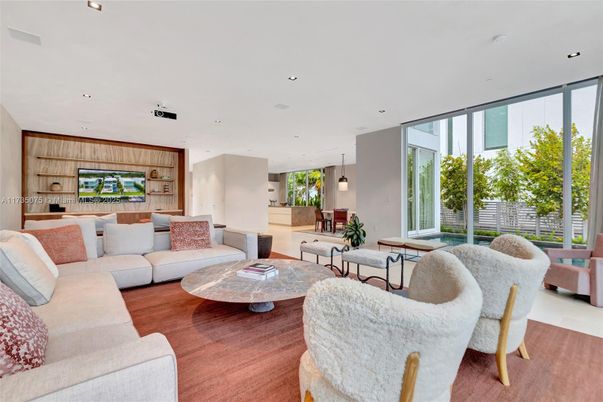 Interior, Living room, Pendant Lights, Recessed Lighting, Wood Texture Flooring