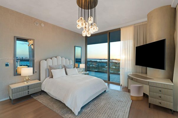 Bedroom, Interior, Pendant Lights, Water, Wood Texture Flooring