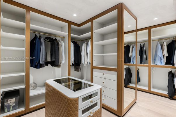 Interior, Recessed Lighting, Walk-in Closets, Wood Texture Flooring