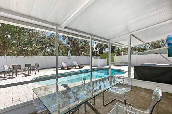 Interior, Pool, Sun Room