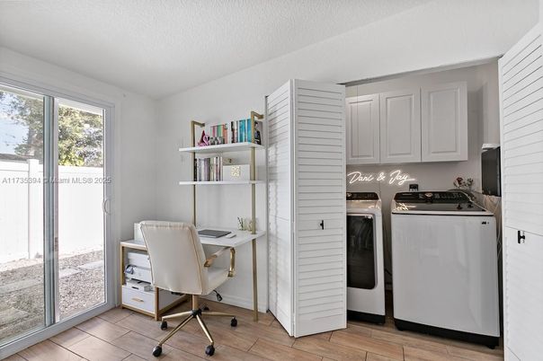 Home Office, Interior, Washer, Wood Texture Flooring