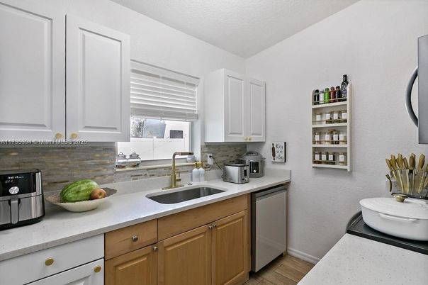 Interior, Kitchen, Wood Texture Flooring