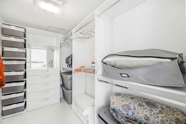 Interior, Walk-in Closets