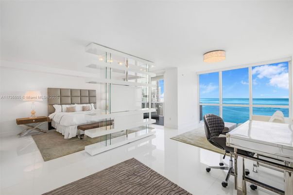 Bedroom, Interior, Water