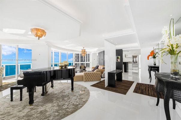 Chandelier, Interior, Living room, Piano, Recessed Lighting