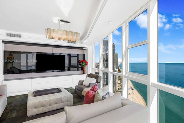Chandelier, Interior, Living room, Recessed Lighting, Water