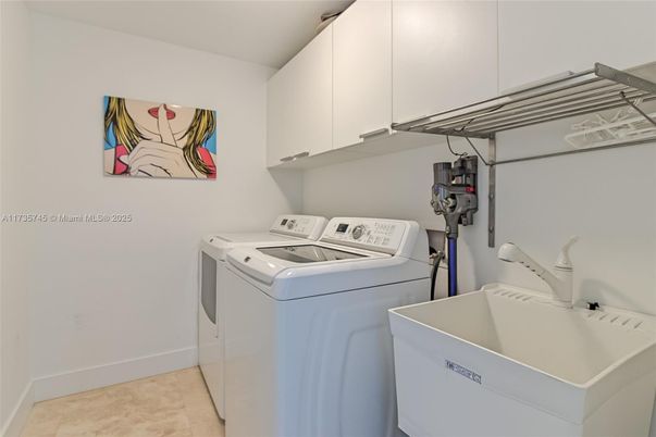 Interior, Washer