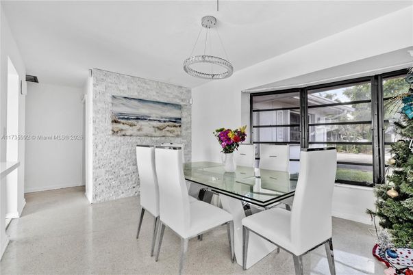 Dining room, Interior, Pendant Lights