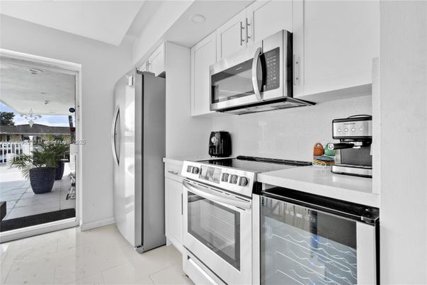 Interior, Kitchen, Stainless Steel Appliances