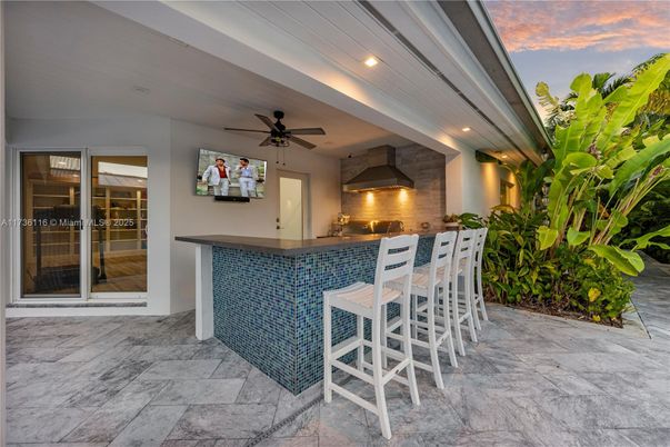 Exterior, Recessed Lighting