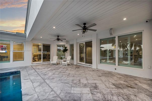 Exterior, Recessed Lighting