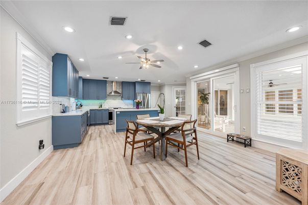 Dining room, Interior, Kitchen, Recessed Lighting, Wood Texture Flooring