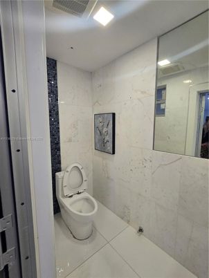 Bathroom, Interior, Marble Walls, Recessed Lighting