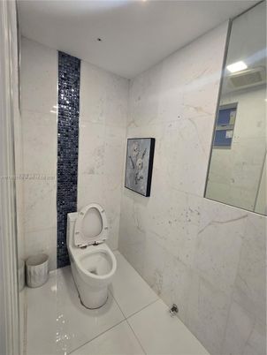 Bathroom, Interior, Marble Walls, Recessed Lighting