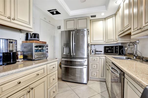 Interior, Kitchen, Recessed Lighting