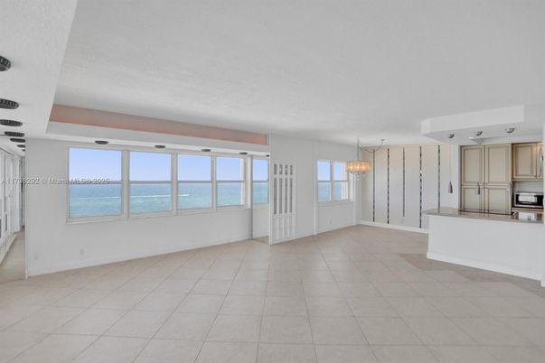Empty room, Interior, Kitchen, Pendant Lights, Water