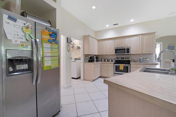 Interior, Kitchen, Recessed Lighting, Stainless Steel Appliances, Washer