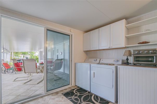 Interior, Washer