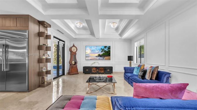 Fireplace, Interior, Living room, Stainless Steel Appliances